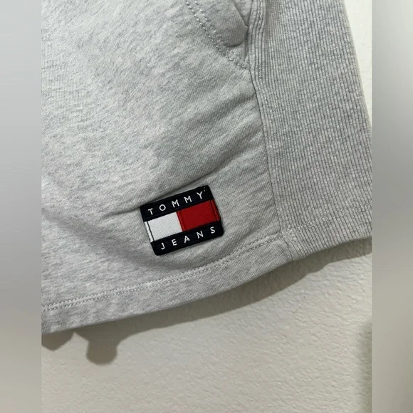 Tommy Hilfiger Women's Heather Gray Athletic Shorts - Picture 10 of 13